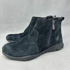 Skechers Seager Bobble Chukka Bootie Boot Air Cooled Memory Foam Women’s Sz 8.5